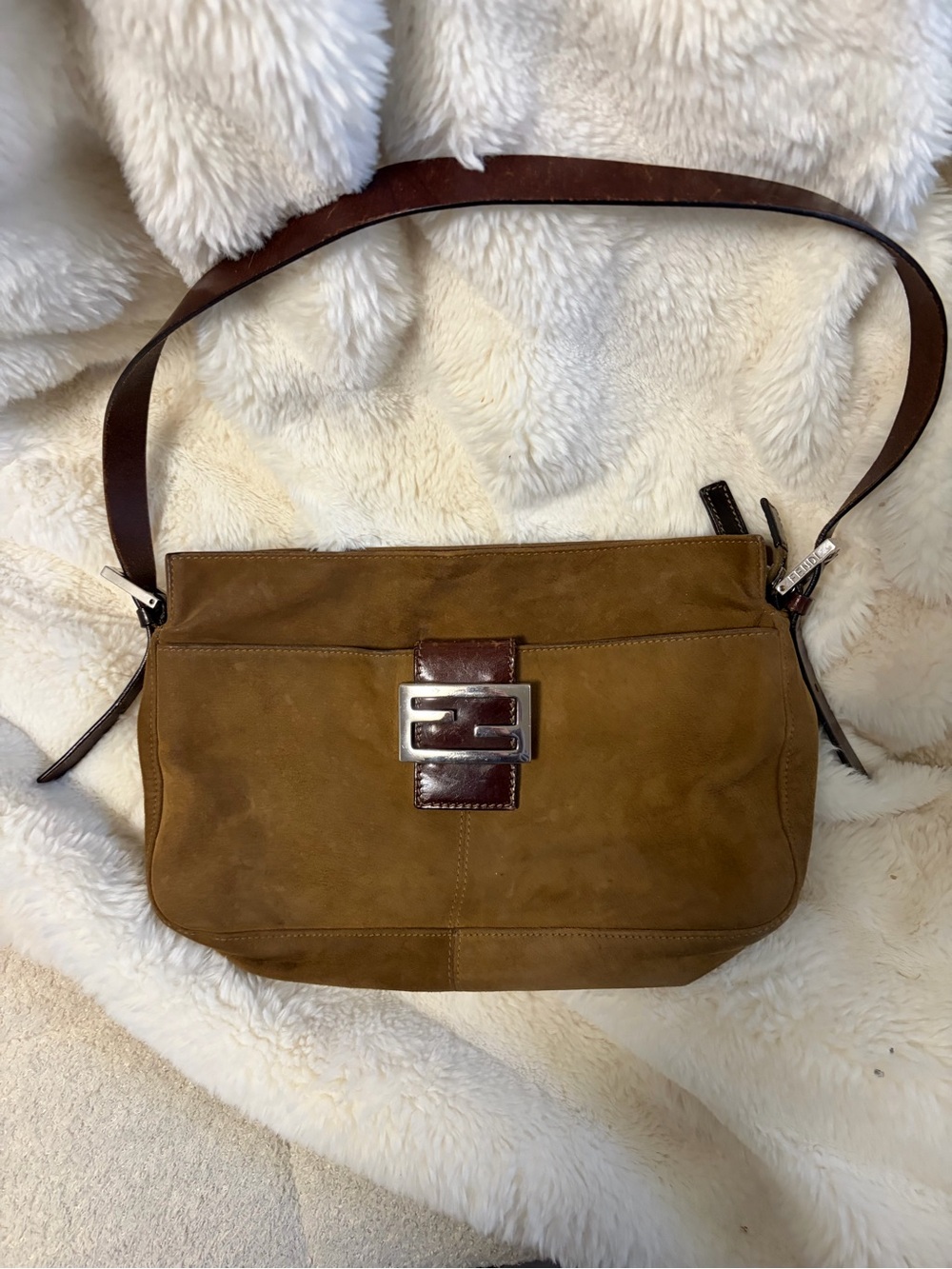 Fendi baguette Suede vintage Shoulder Bag in Chestnut Brown with Silver Hardware